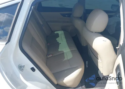 2015 Nissan Altima 2.5 S z USA, uszkodzony, nr VIN 1N4AL3AP5FN330677